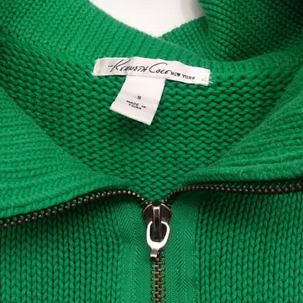 Sweater - Picture 2 of 4